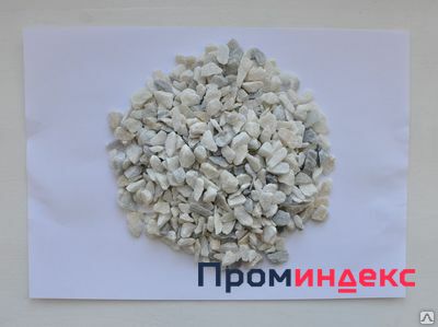 Фото Мраморный щебень 2,5-5 мм бело-серый навал
