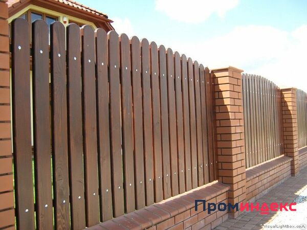 Фото Забор деревянный