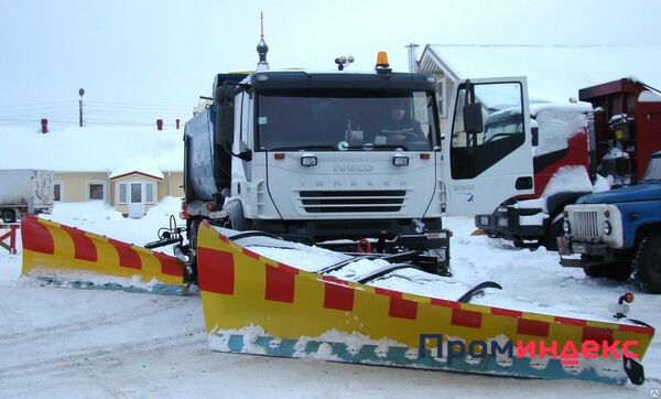 Фото Машина снегоуборочная КДМ на базе самосвал IVECO Trucker AM COMBI