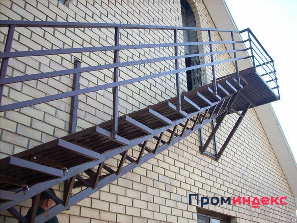 Фото Ограждения наружных лестниц