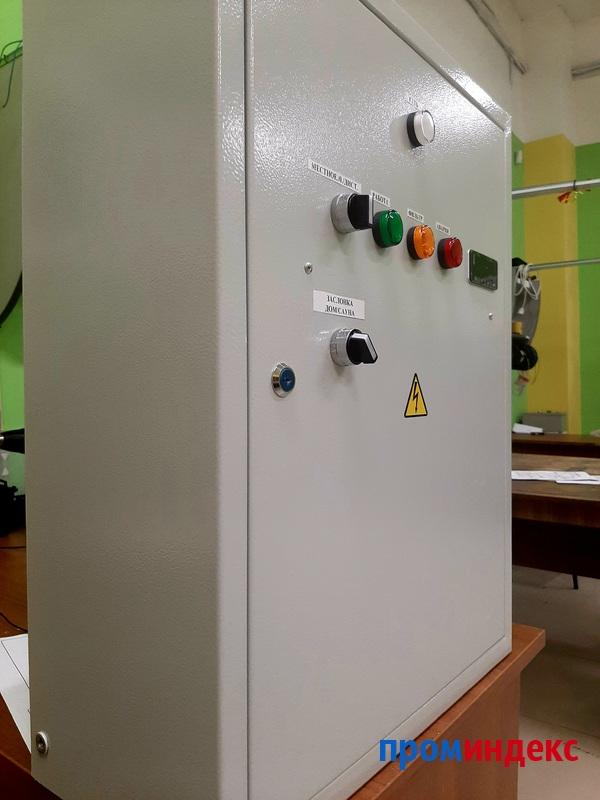 Фото Шкаф управления приточной вентиляцией с водяным калорифером