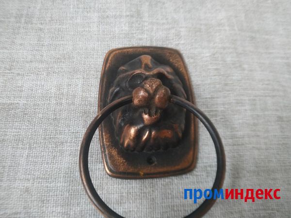 Фото Дверная ручка со львом. СССР.