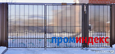 Фото Ворота из поликарбоната с элементами ковки. 4*2 м. с калиткой.