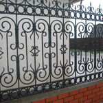 фото Забор защитный для дома