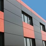 фото Устройство фасада с облицовкой алюминиевыми композитными панелями