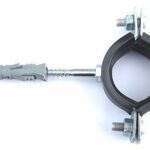 фото Кронштейн для стальной трубы 4" (107-115) с резинкой, дюбелем, винтом М10