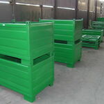 фото Ящики складские зеленые
