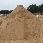 фото Песок (березовский речной мытый, фракция 0-3) с доставкой 10 тонн