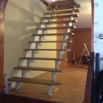 фото Одномаршевая металлическая лестница