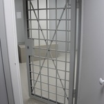 фото Дверь металлическая решетчатая (круг 16, ячея 150*150)