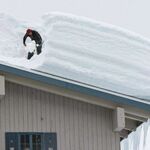 фото Очистка крыши от снега
