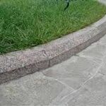 фото Камень бортовой садовый бетонный вибропрессованный выбор-с ассорт.