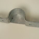 фото Скоба-опора для крепления мачты к стене, сталь F20303
