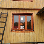 фото Обычные деревянные окна из сосны