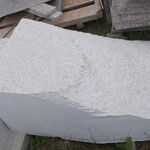фото Горбушка гранитная по типу памятник скала Дымовский гранит